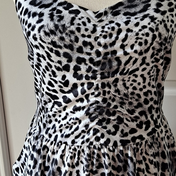 Yathon Size Small Women's Black/White Cheetah Print Sundress - Picture 3 of 11